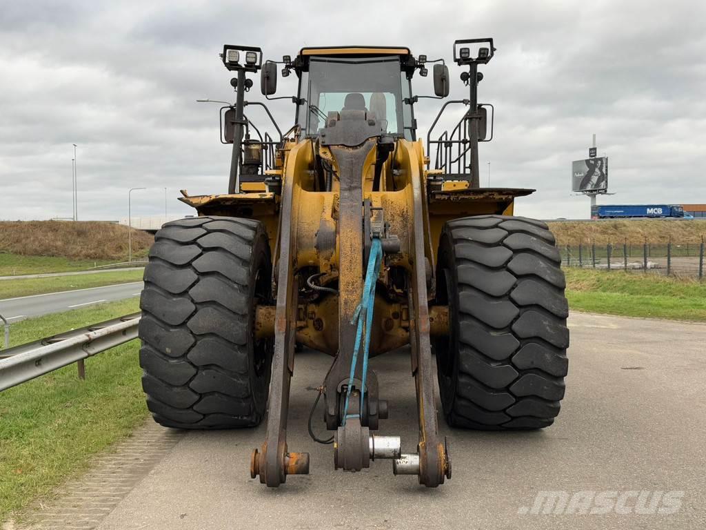 CAT 988K Cargadoras sobre ruedas