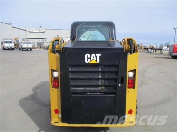 CAT 236 D Minicargadoras