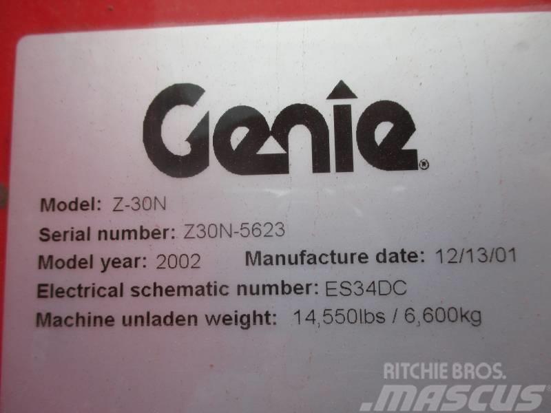 Genie Z 30 Plataformas con brazo de elevación manual