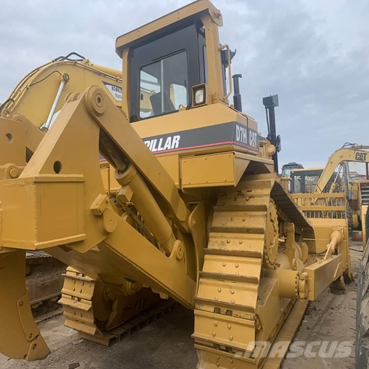 CAT D7H Buldozer sobre oruga