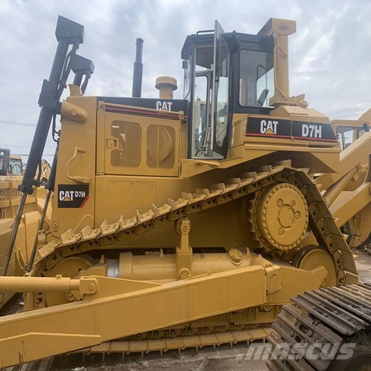 CAT D7H Buldozer sobre oruga