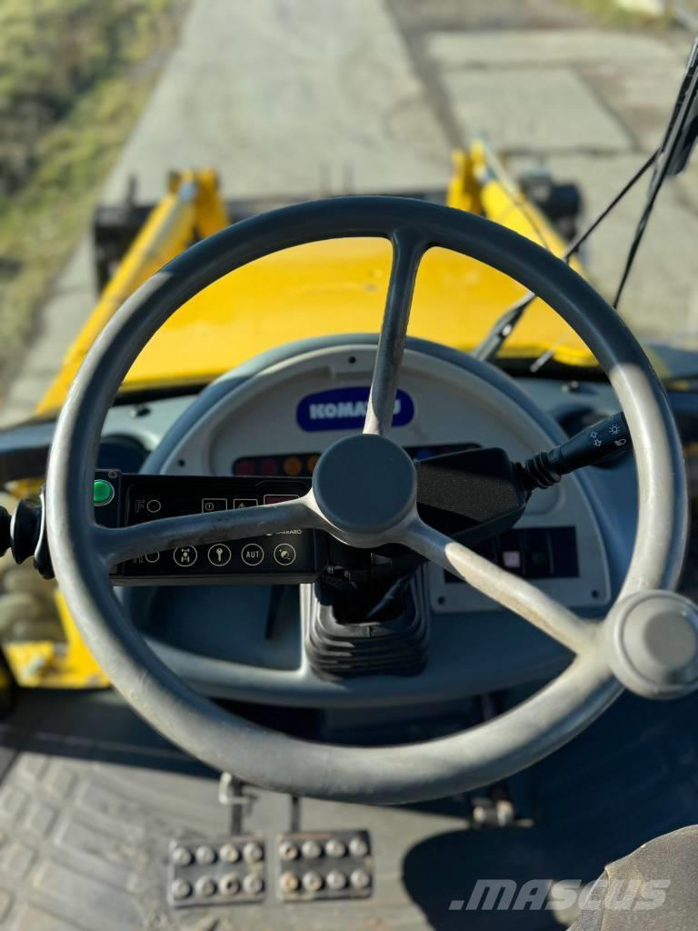 Komatsu WB93R, JOYSTICK Retrocargadoras