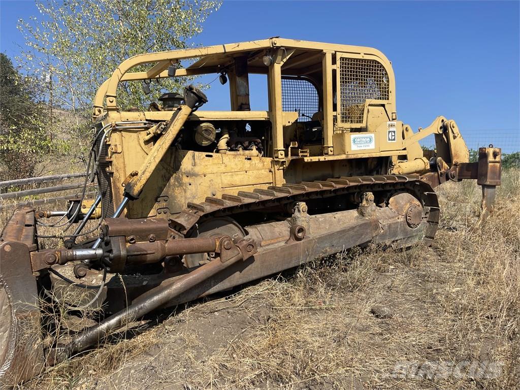 CAT D8H Buldozer sobre oruga