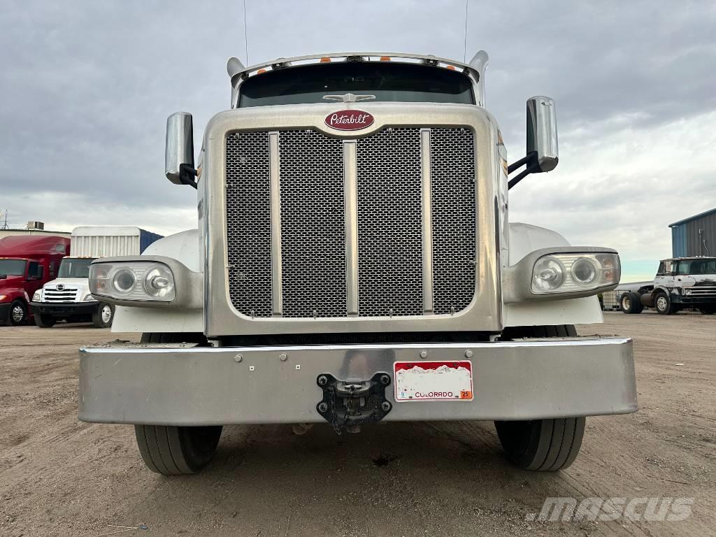 Peterbilt 567 Camiones tractor