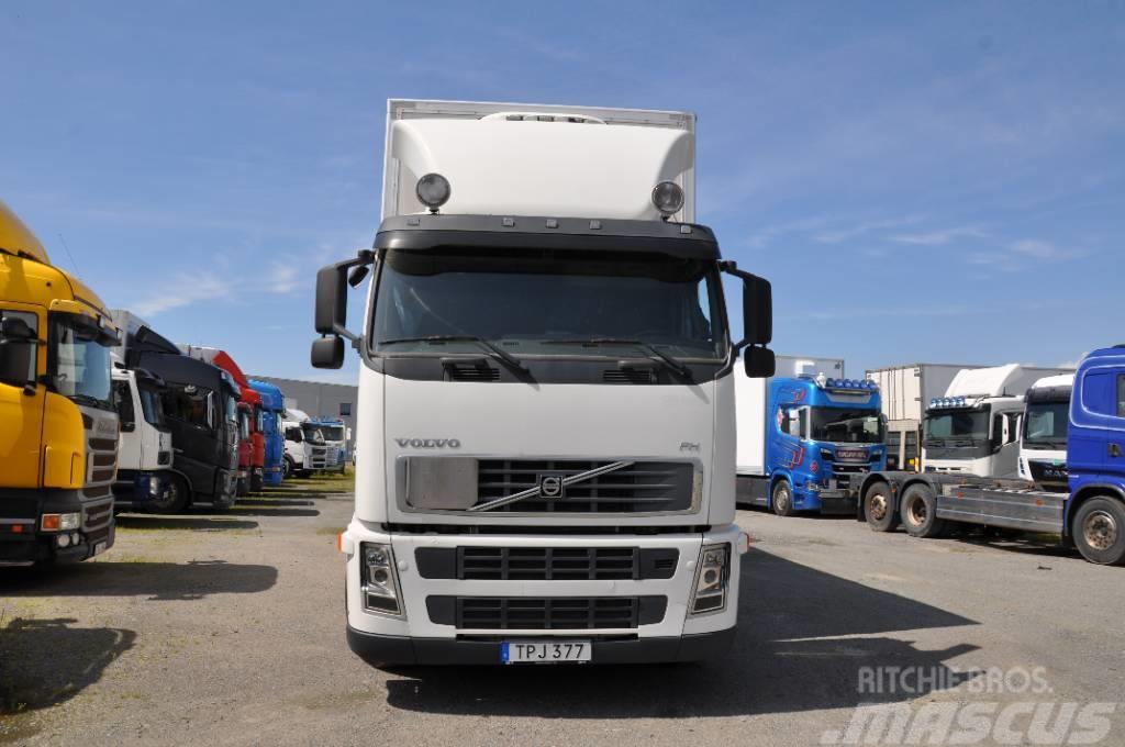 Volvo FH440 6X2 Camiones con caja de remolque