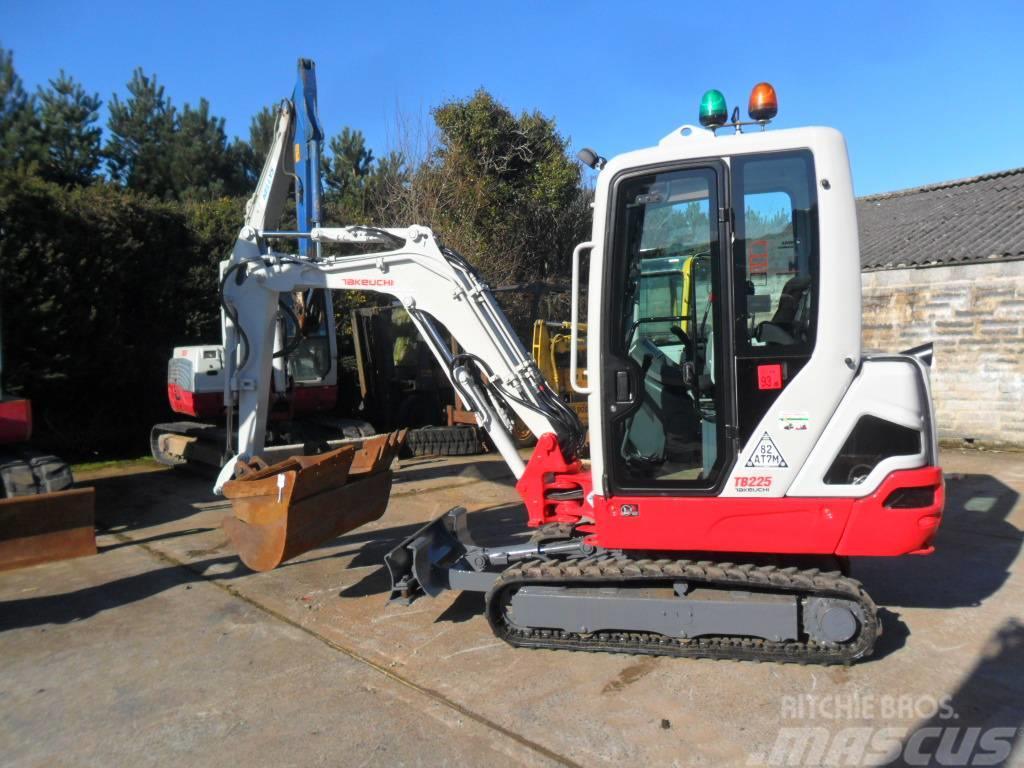 Takeuchi TB225 Miniexcavadoras