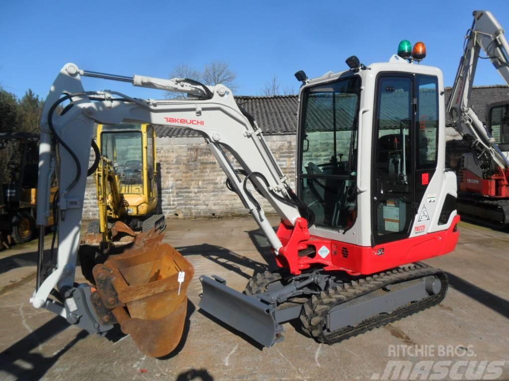 Takeuchi TB225 Miniexcavadoras