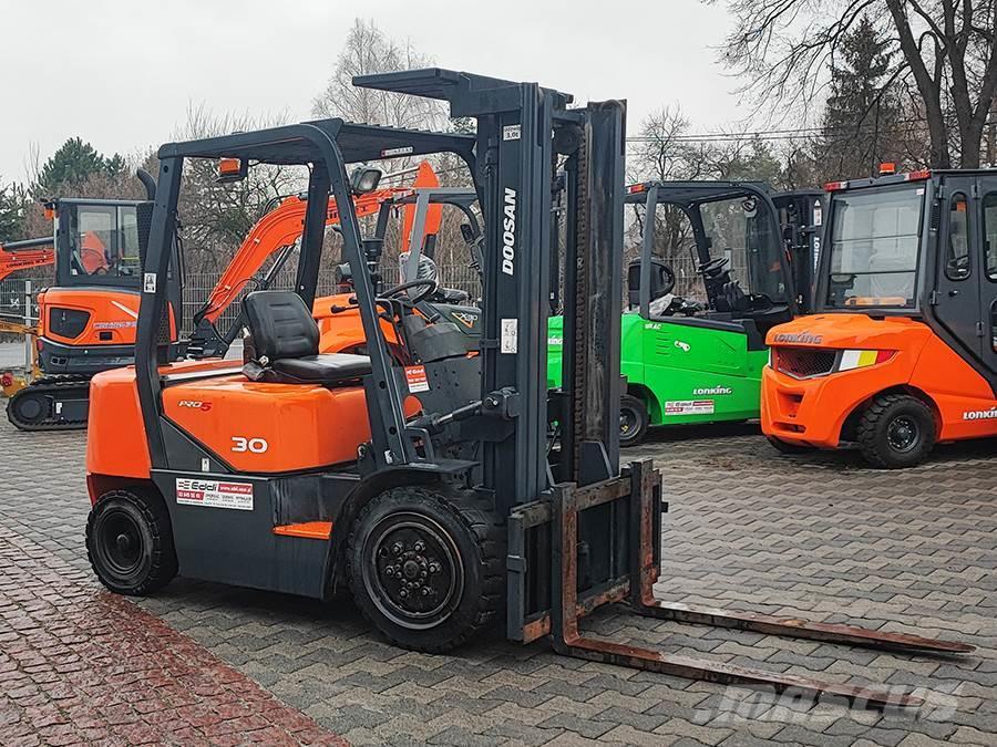 Doosan D30G Camiones diesel