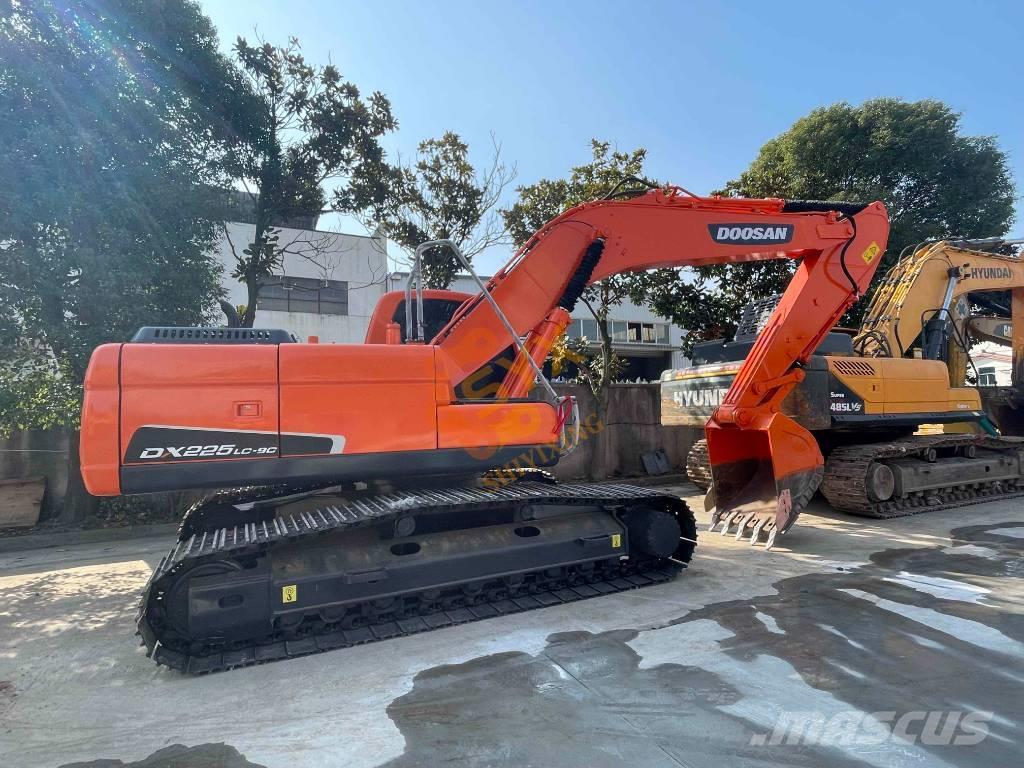 Doosan 225 LC Excavadoras sobre orugas