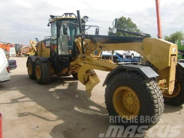 CAT 140M Niveladoras