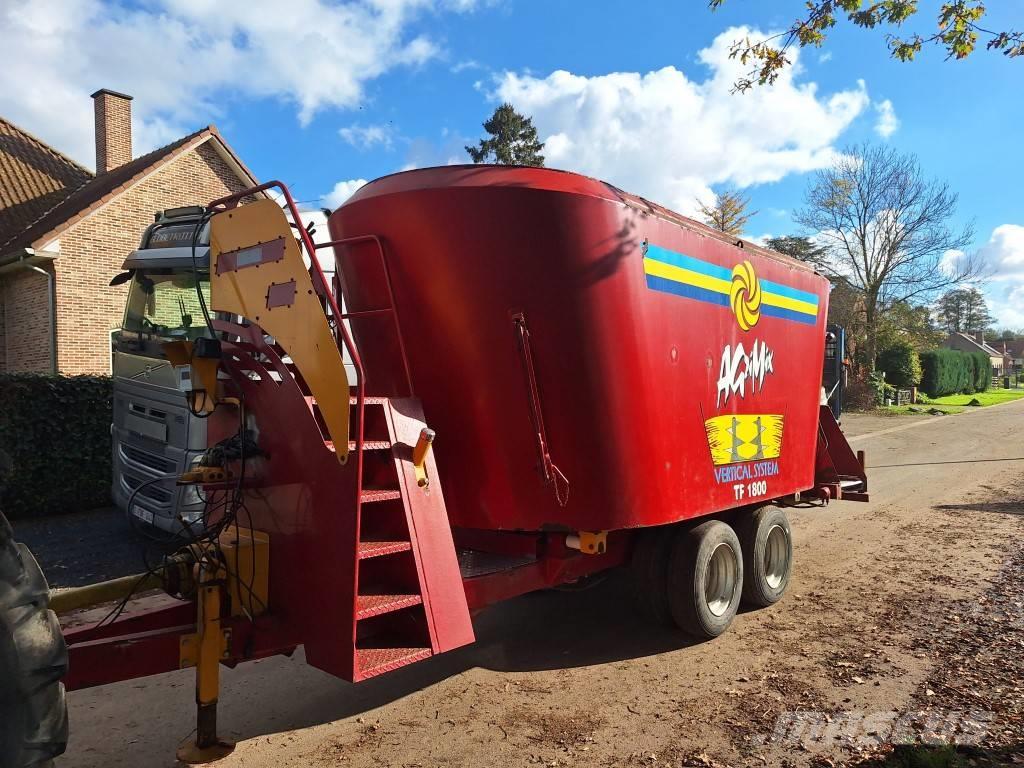  Agrimix TF 1800 Mezcladoras distribuidoras