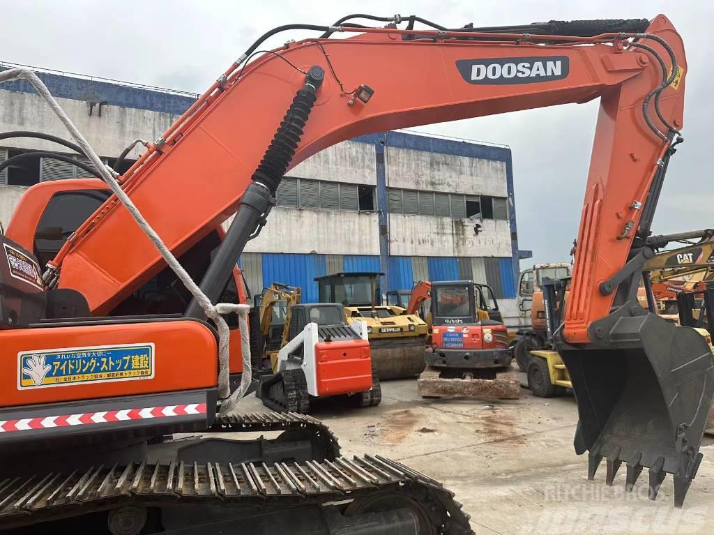 Doosan DX225LC-9C Excavadoras sobre orugas