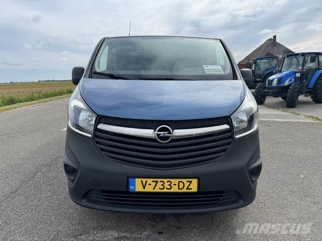 Opel Vivaro Vehículos de caha cerrada