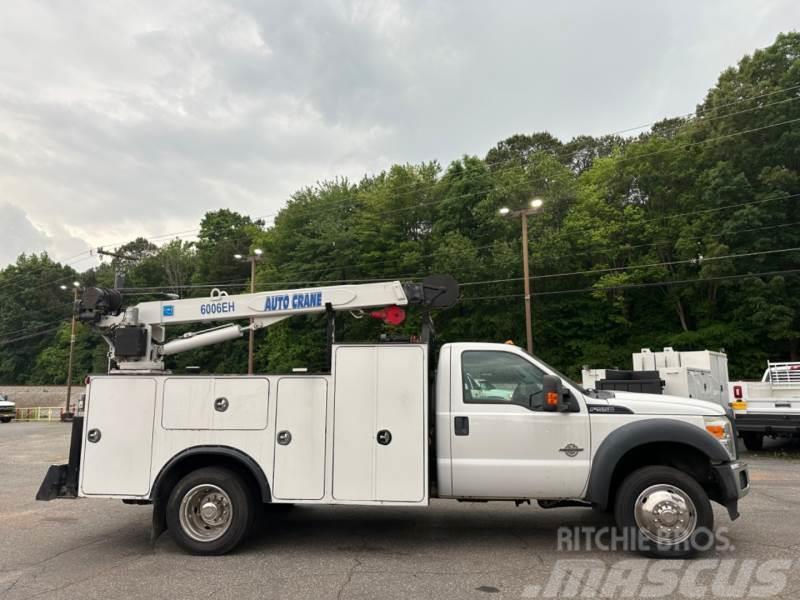 Ford F550 Vehículos municipales multiusos