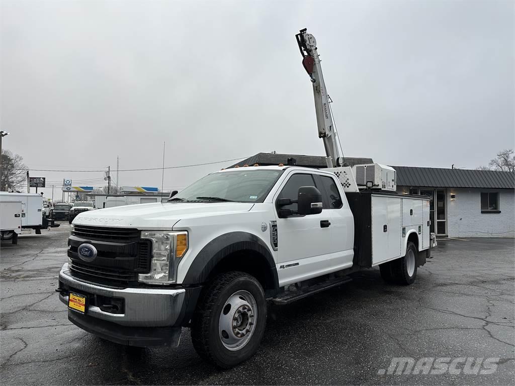 Ford F550 Vehículos municipales multiusos