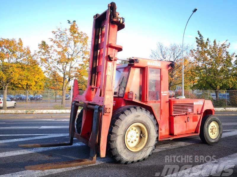 Manitou MC120 Montacargas todo terreno