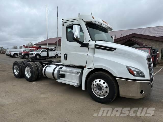 Freightliner CASCADIA Otros