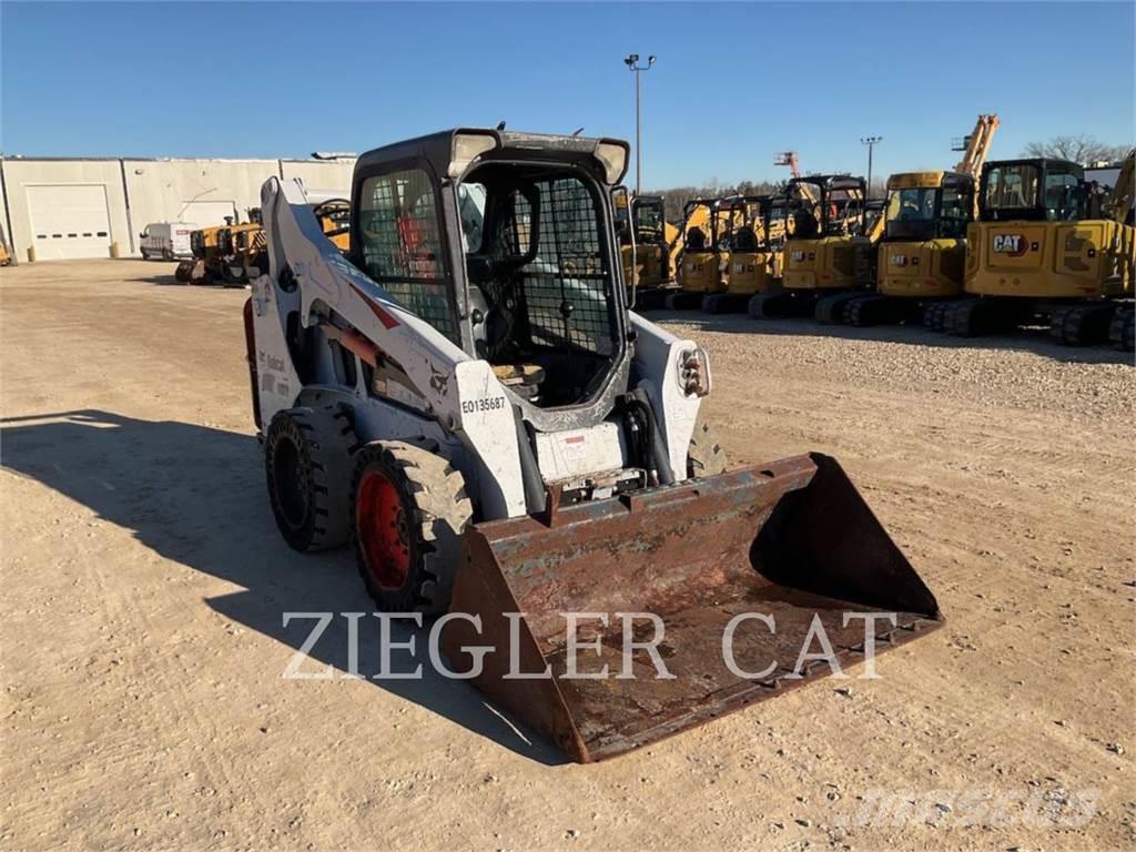 Bobcat S590 Minicargadoras