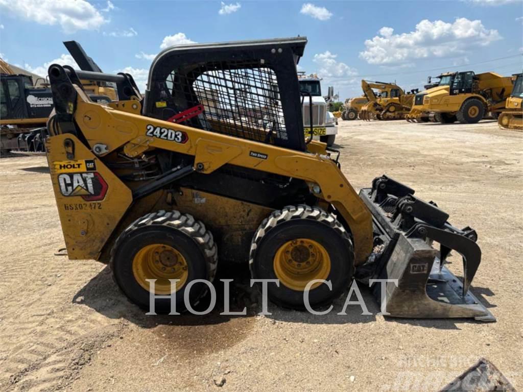 CAT 242D Minicargadoras