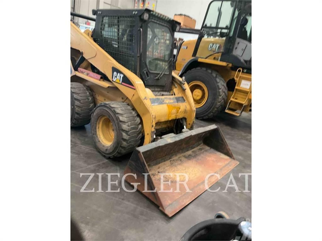 CAT 252B Minicargadoras