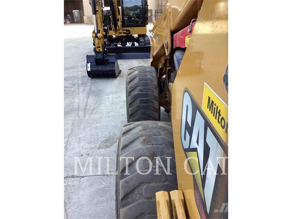 CAT 272D3XHP Minicargadoras