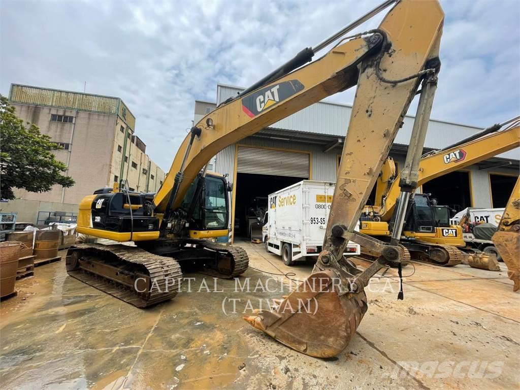 CAT 320D2 Excavadoras sobre orugas