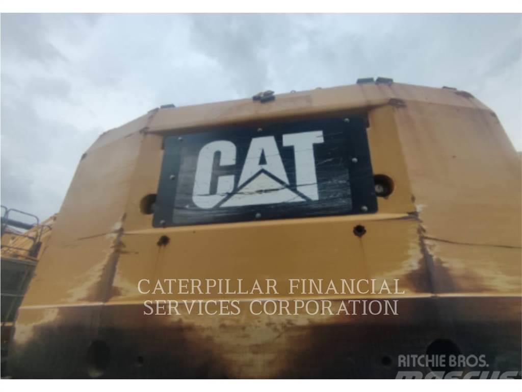 CAT 390F Excavadoras sobre orugas