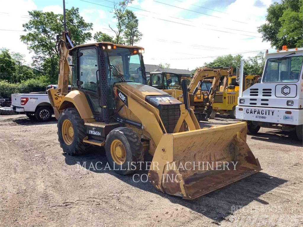 CAT 420F2ST Retrocargadoras