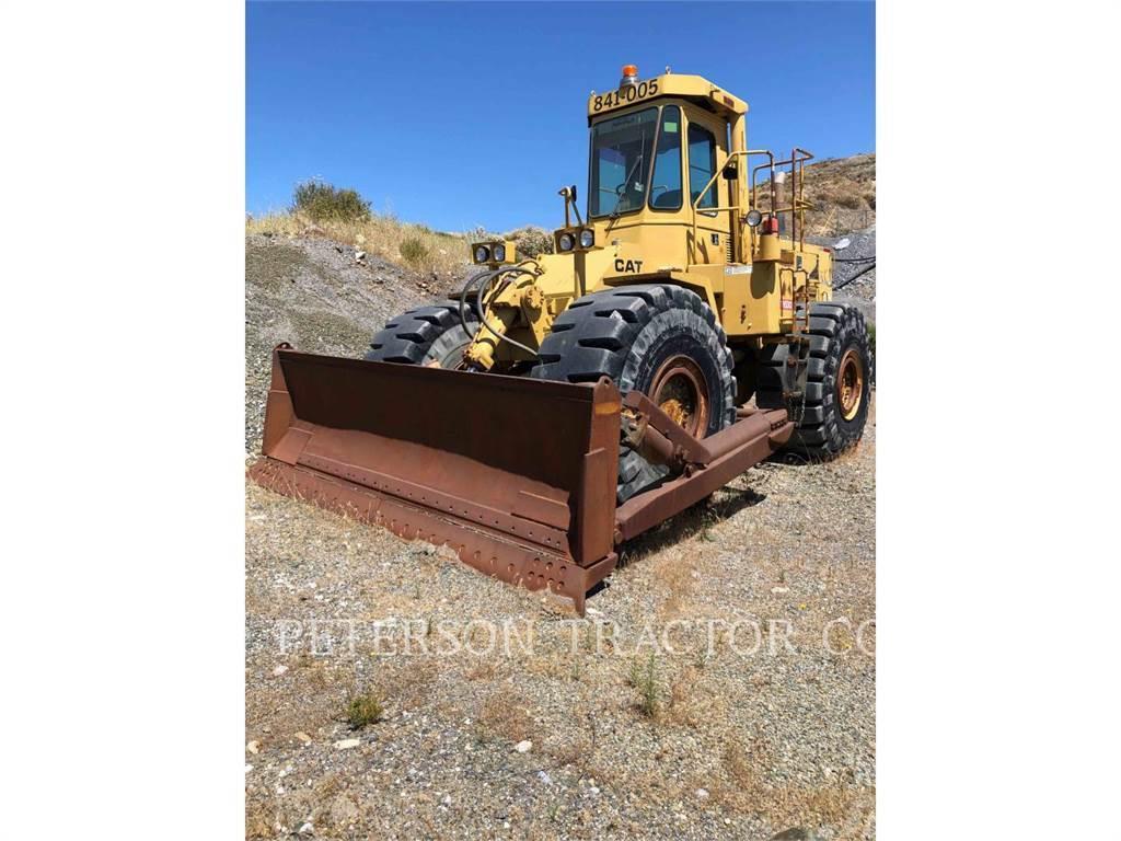 CAT 824C Buldozer sobre ruedas