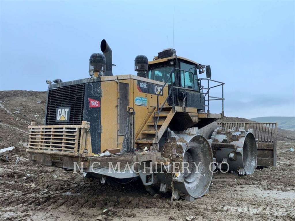 CAT 826K Buldozer sobre ruedas