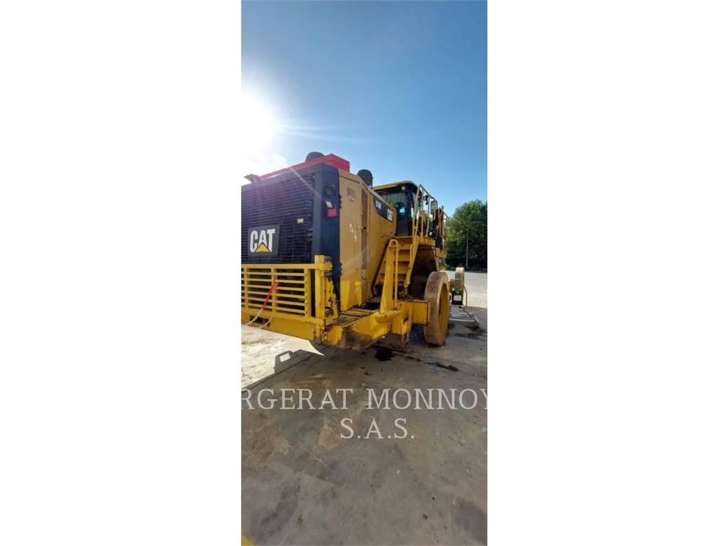 CAT 836K Buldozer sobre ruedas