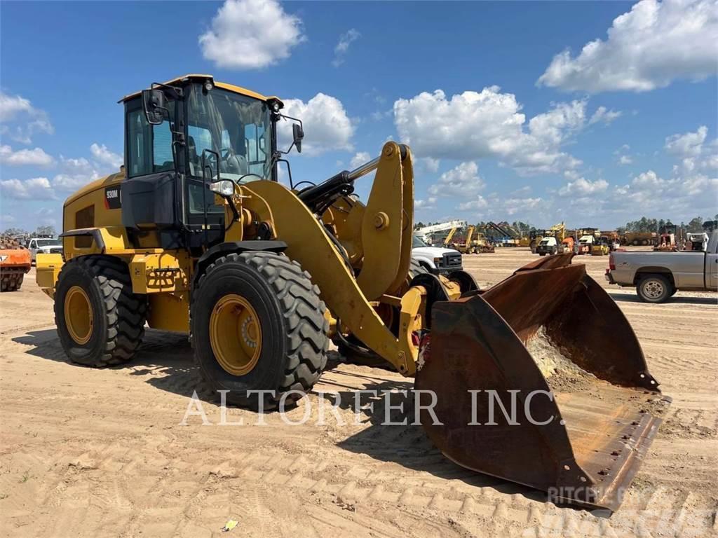 CAT 930M Buldozer sobre oruga