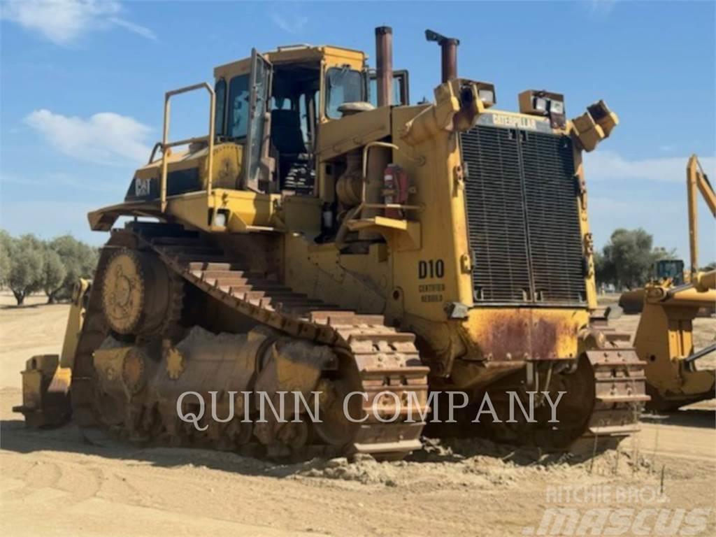 CAT D10 Buldozer sobre oruga