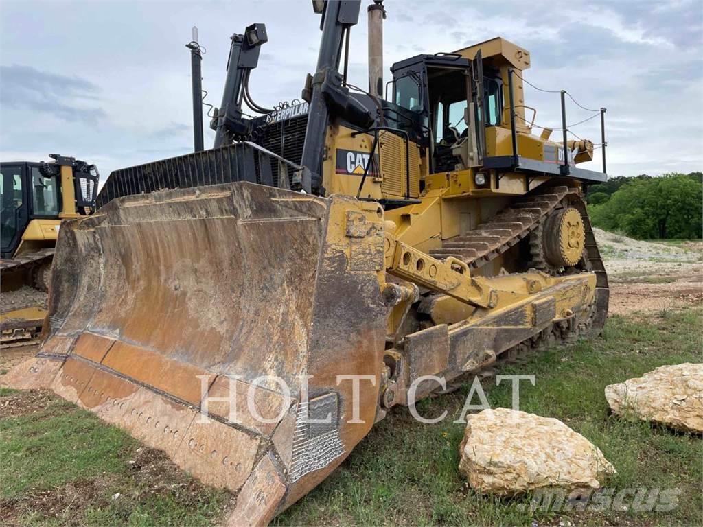 CAT D10N Buldozer sobre oruga