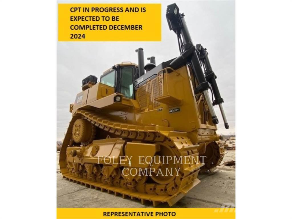 CAT D10T Buldozer sobre oruga