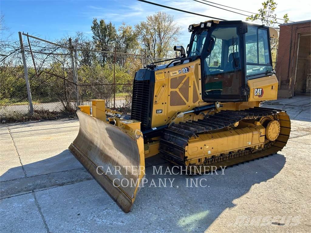 CAT D2 Buldozer sobre oruga