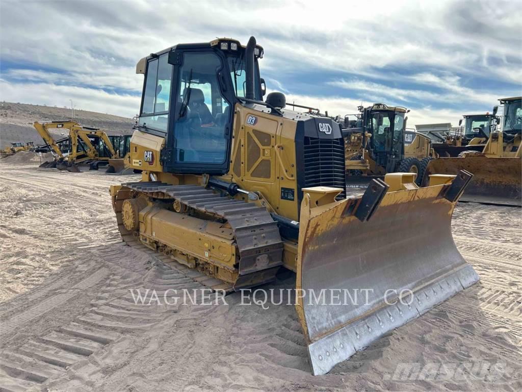 CAT D3 Buldozer sobre oruga