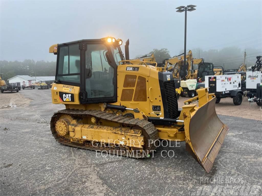 CAT D3K2XL Buldozer sobre oruga