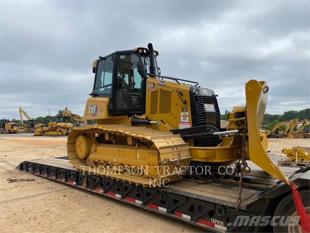 CAT D4 Buldozer sobre oruga