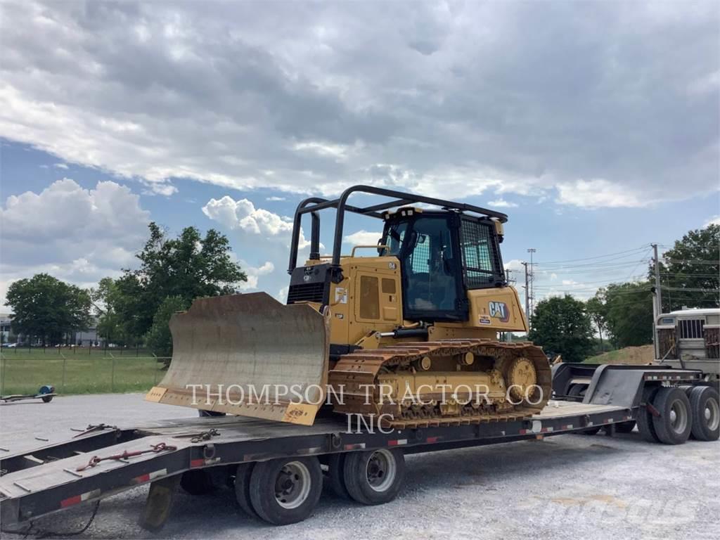 CAT D4 Buldozer sobre oruga