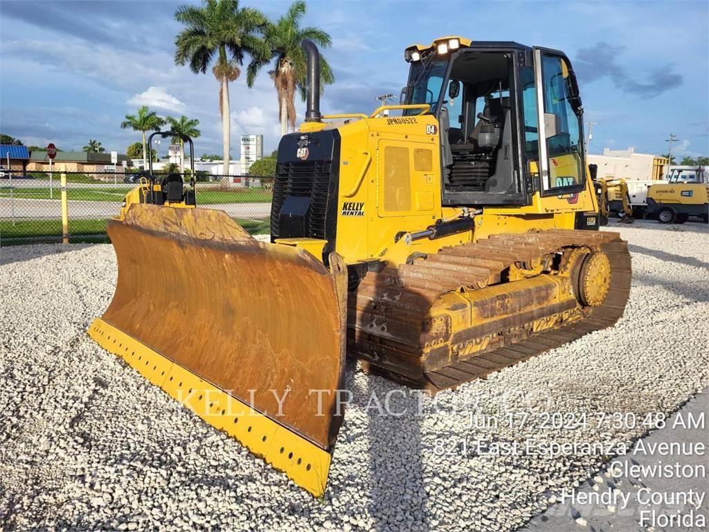 CAT D4 Buldozer sobre oruga