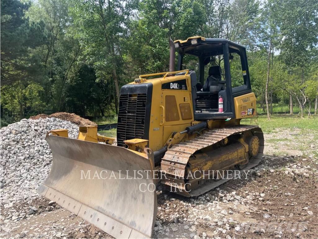 CAT D4K2XL Buldozer sobre oruga