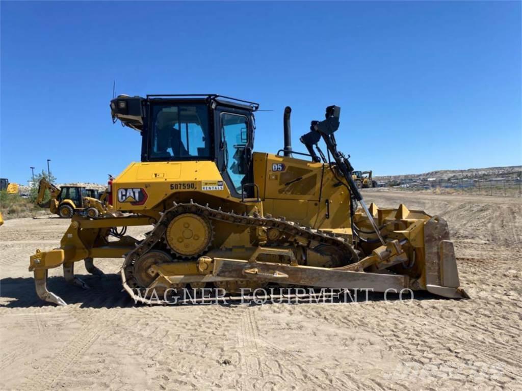 CAT D5 Buldozer sobre oruga