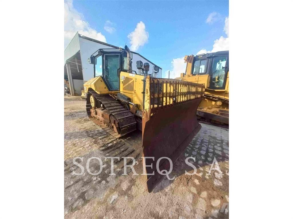 CAT D5 Buldozer sobre oruga