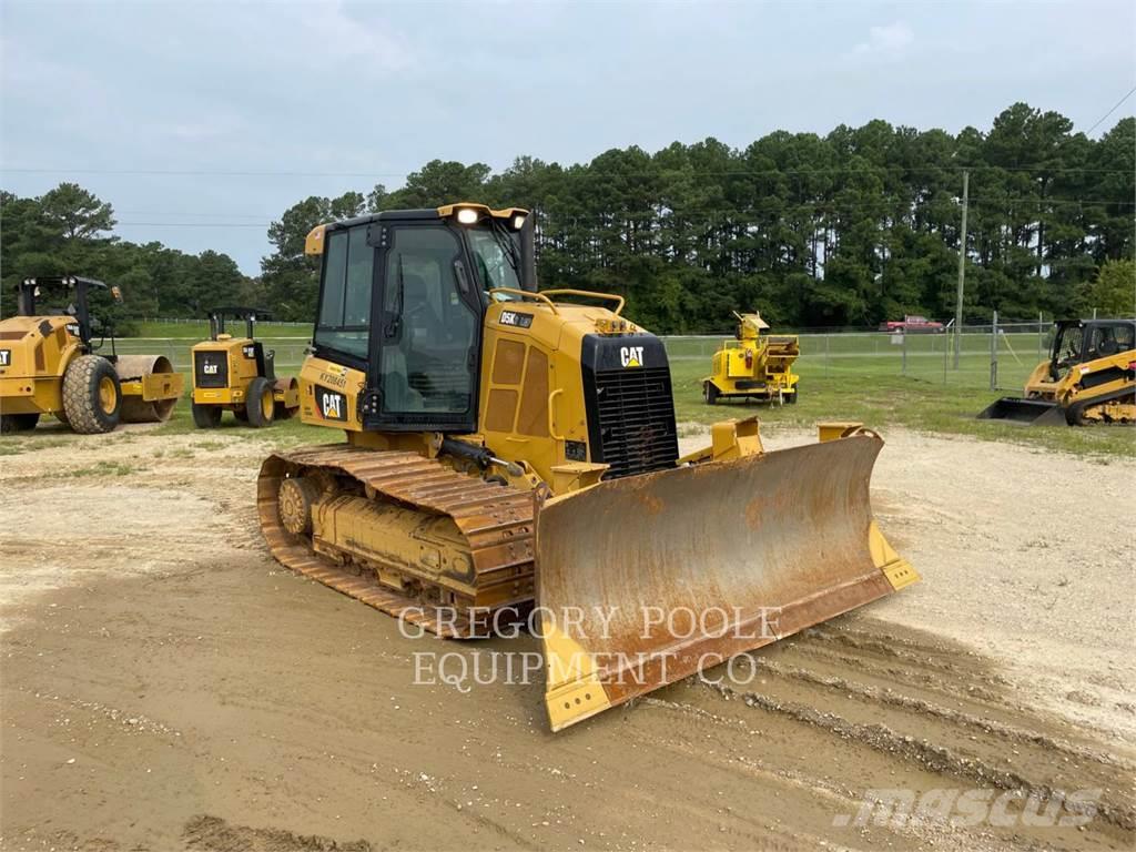 CAT D5K2LGP Buldozer sobre oruga