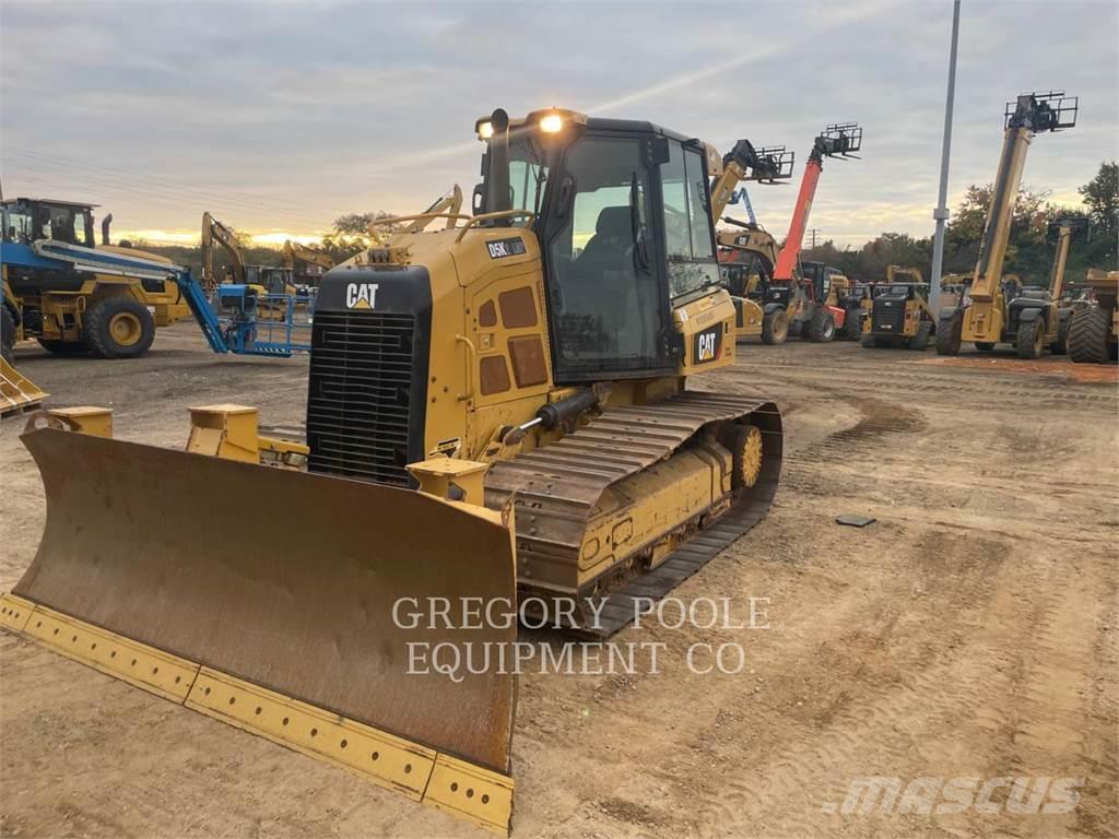 CAT D5K2LGP Buldozer sobre oruga