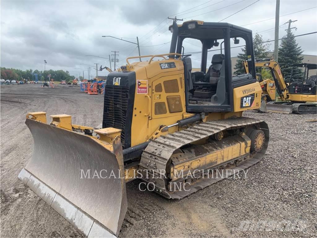 CAT D5K2XL Buldozer sobre oruga