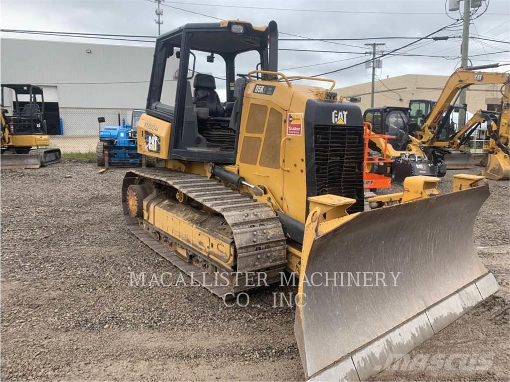 CAT D5K2XL Buldozer sobre oruga