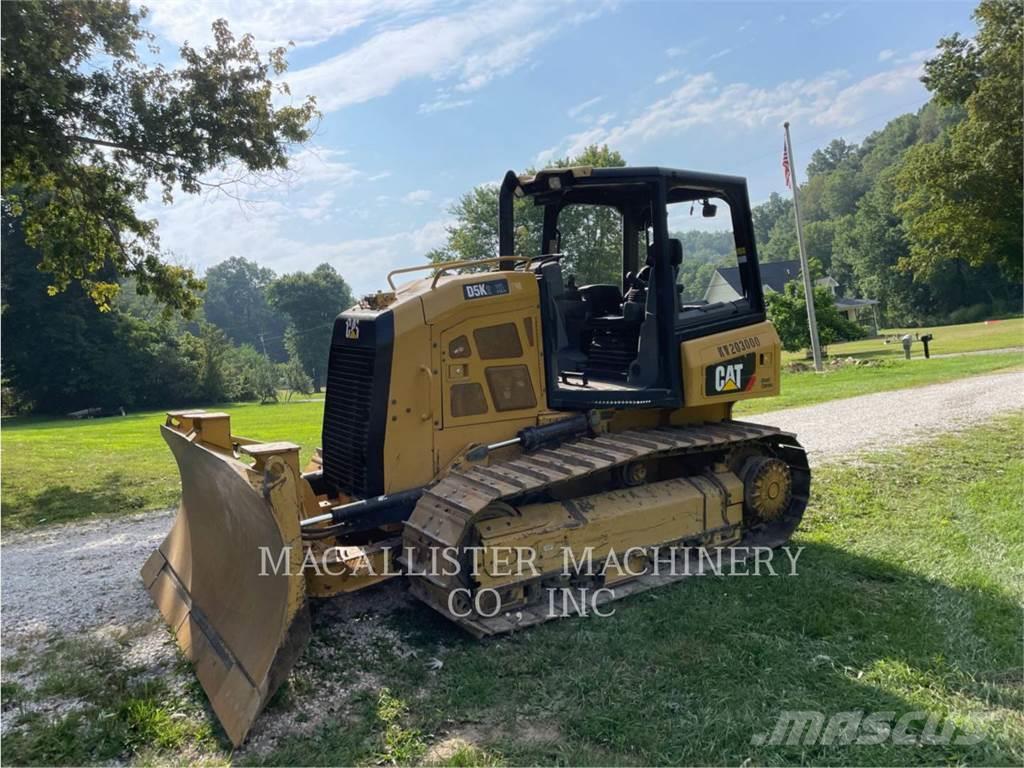 CAT D5K2XL Buldozer sobre oruga