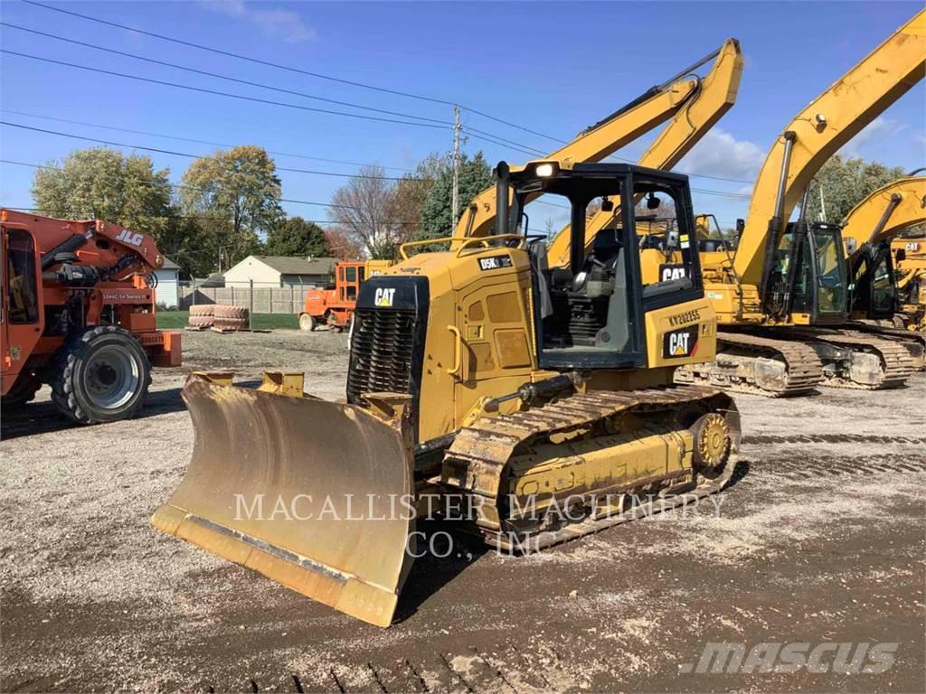 CAT D5K2XL Buldozer sobre oruga